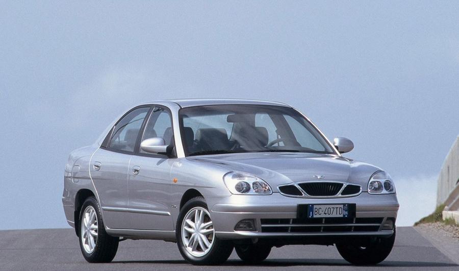  Daewoo Nubira Sedan 1999 года  (фото 1 из 7)